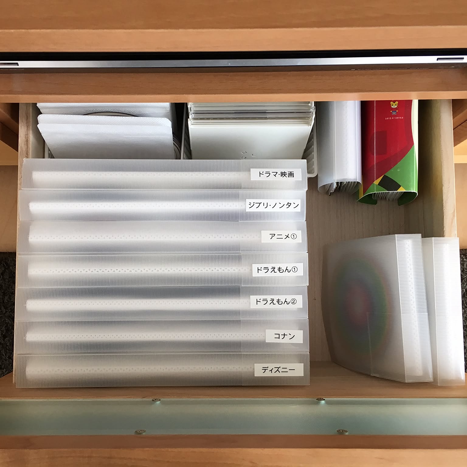 IKEA キャビネット テレビ 台 でおしゃれなリビングを実現!選び方と活用術 33 64c4f256507a3ddbb784f79f70e6abe1463207c4