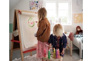 IKEA イーゼル：おすすめの使い方と選び方