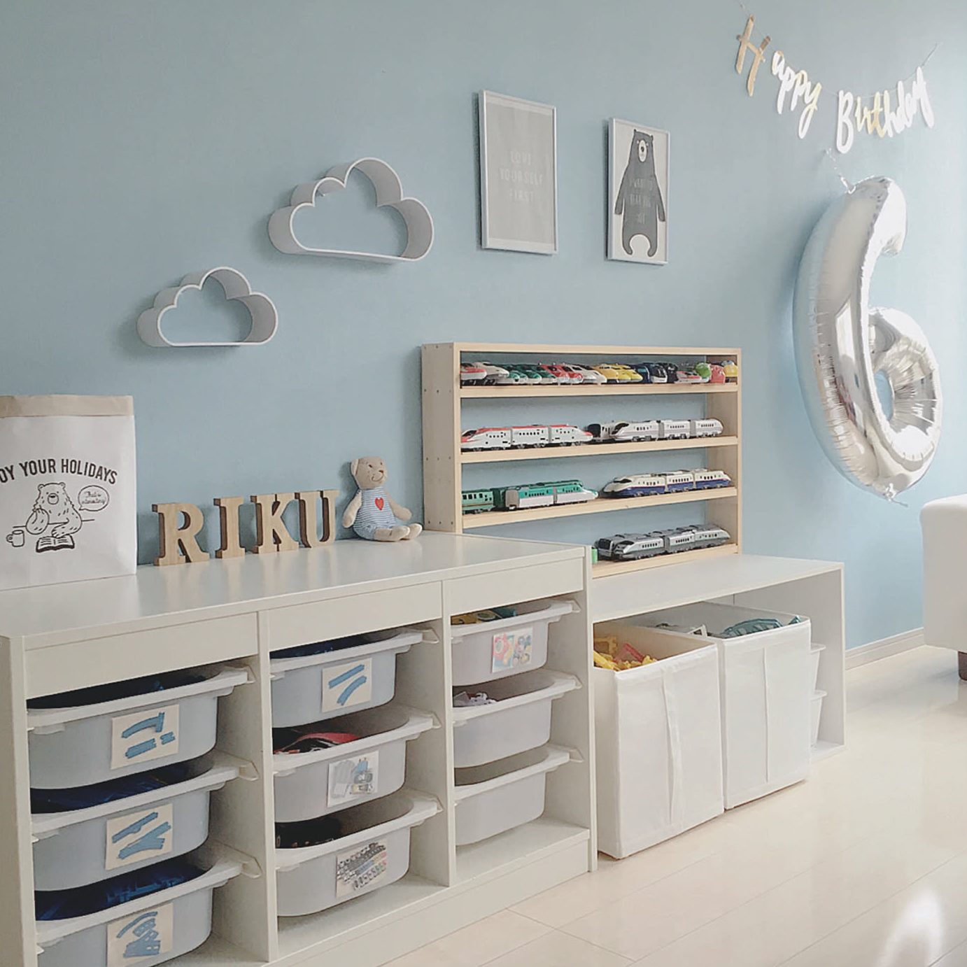 IKEA トロファスト 洋服 収納アイデア集!子供部屋をすっきり片付け 1 ikea e38388e383ade38395e382a1e382b9e38388 e6b48be69c8d e58f8ee7b48de382a2e382a4e38387e382a2e99b86efbc81e5ad90e4be9be983a8e5b18be38292