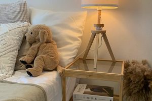 IKEA ネスナ完全ガイド: 人気ナイトテーブルの魅力と活用術