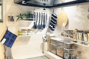 IKEA マグネット バー でキッチン収納を改善！おしゃれな活用術