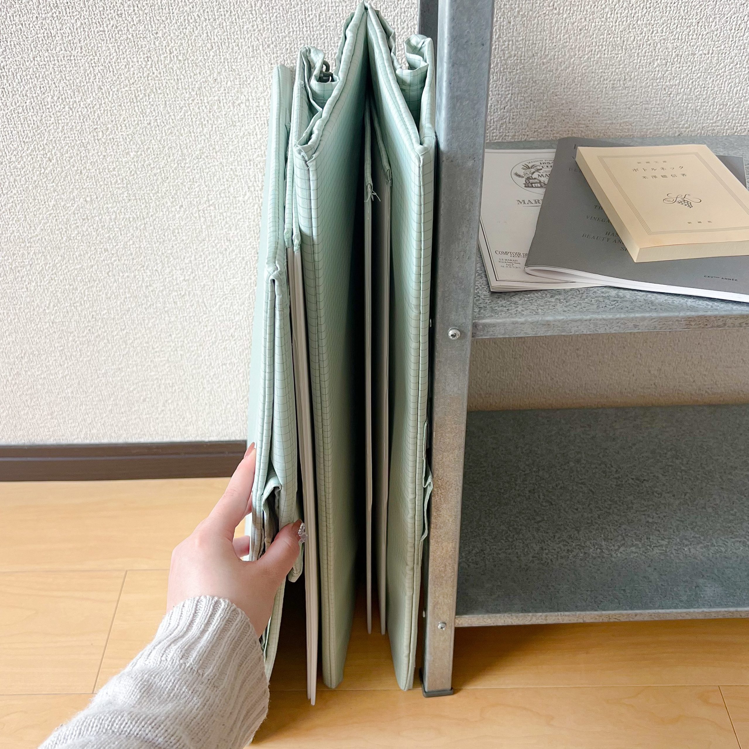 IKEA 収納 ボックス 折りたたみ で賢く収納!おすすめ活用術 1 ikea e58f8ee7b48d e3839ce38383e382afe382b9 e68a98e3828ae3819fe3819fe381bf e381a7e8b3a2e3818fe58f8ee7b48defbc81e3818ae38199e38199e38281 scaled