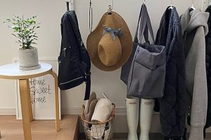 IKEA 玄関 椅子 で快適!おしゃれな玄関収納アイデア 27 IKEA 玄関 椅子 で快適!おしゃれな玄関収納アイデア