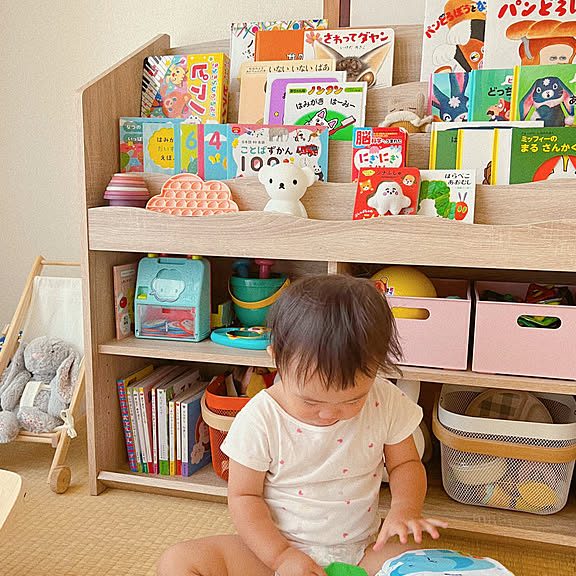 IKEA 絵 本棚:おしゃれで実用的な子供部屋収納術 1 ikea e7b5b5 e69cace6a39aefbc9ae3818ae38197e38283e3828ce381a7e5ae9fe794a8e79a84e381aae5ad90e4be9be983a8e5b18be58f8ee7b48de8a193