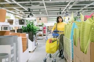 IKEA 買い物カート：賢く活用するコツと選び方