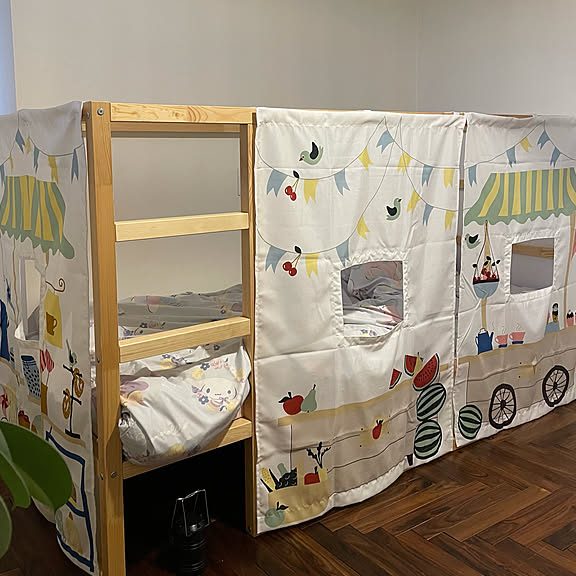IKEA Kura 下に収納:最大限に活用する収納アイデア 1 ikea kura e4b88be381abe58f8ee7b48defbc9ae69c80e5a4a7e99990e381abe6b4bbe794a8e38199e3828be58f8ee7b48de382a2e382a4e38387e382a2