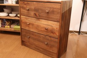 IKEA家具DIY：簡単アイデアでオリジナル家具を自作！