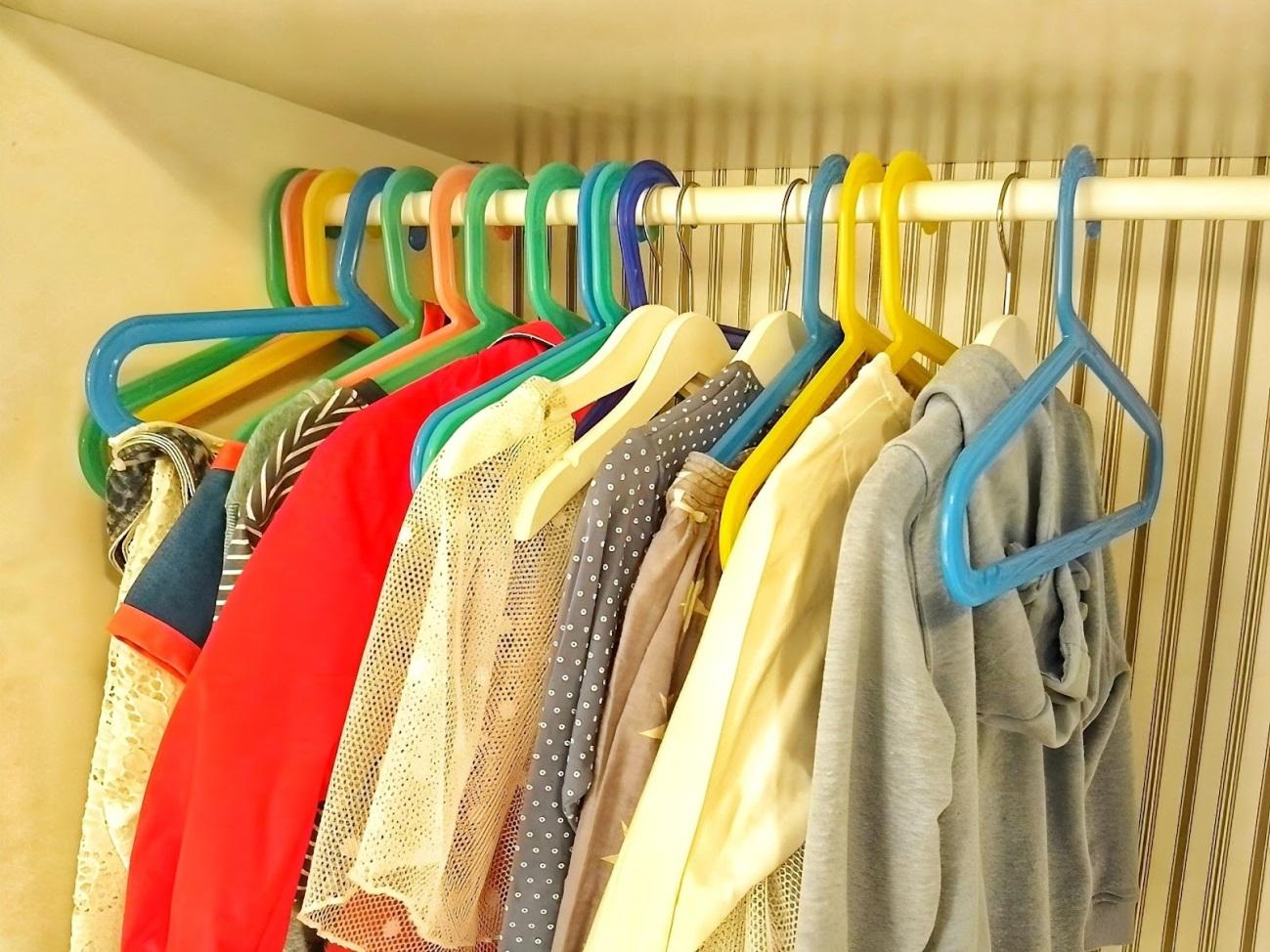 wardrobe disposal method easily and profitably